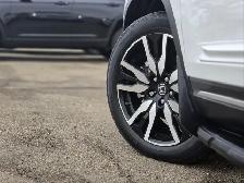 2022 Honda Pilot Touring 7-Passenger - Photo 12