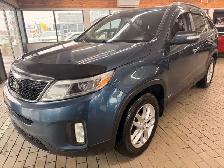 2014 Kia Sorento LX - Photo 2
