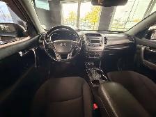 2014 Kia Sorento LX - Photo 14