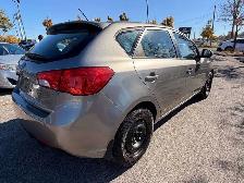 2012 Kia Forte LX Plus - Photo 4