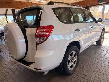 2011 Toyota RAV4 Base - Photo 5