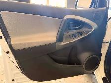 2011 Toyota RAV4 Base - Photo 14
