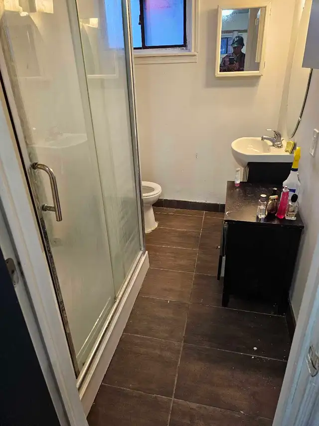 Warden /Lawerence scarborough 3 bedrooms basement
