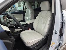 2026 Buick Envision Avenir Sunroof - Cooled Seats - Photo 9