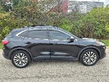 2022 Ford Escape Titanium Hybrid AWD - Photo 5