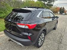 2022 Ford Escape Titanium Hybrid AWD - Photo 11