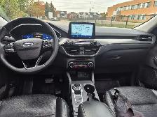 2022 Ford Escape Titanium Hybrid AWD - Photo 18