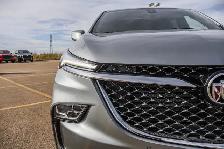 2024 Buick Enclave Avenir V6 AWD | 7 Passenger Seating - Photo 11
