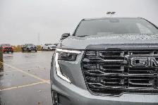 2027 GMC Acadia Elevation - Photo 11