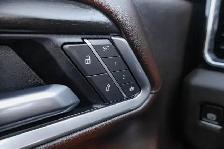 2025 GMC Sierra 3500HD Denali Reserve | Technology/Safety - Photo 18