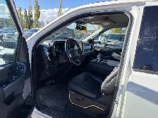 2023 Ford Super Duty F-350 SRW LARIAT FX4 7.3L Gas | B&O Audio - Photo 6