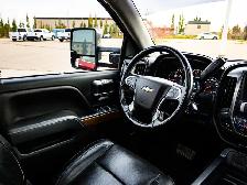 2018 Chevrolet Silverado 1500 LTZ  6.2L | Leather Seats - Photo 35