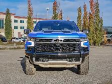 2025 Chevrolet Silverado 1500 ZR2 Dark Appearance Package 3.0L - Photo 3