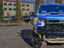 2025 Chevrolet Silverado 1500 ZR2 Dark Appearance Package 3.0L - Photo 6