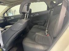 2026 Kia Sportage Hybrid - Photo 12
