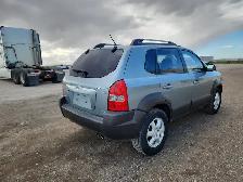2005 Hyundai Tucson - Photo 2