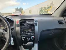 2005 Hyundai Tucson - Photo 11
