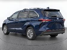 2026 Toyota Sienna XLE 8-Passenger HYBRID / FWD - Photo 3