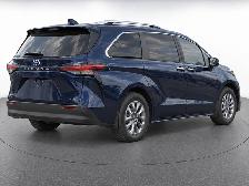 2026 Toyota Sienna XLE 8-Passenger HYBRID / FWD - Photo 4