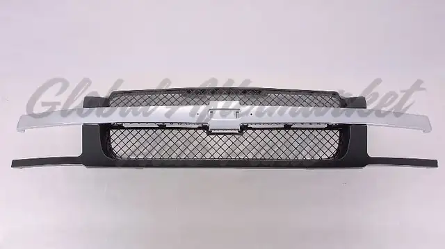 Chevrolet Avalanche 2002-2006 Grille Black W/Chrome Molding