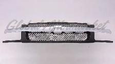 Chevrolet Avalanche 2002-2006 Grille Black W/Chrome Molding