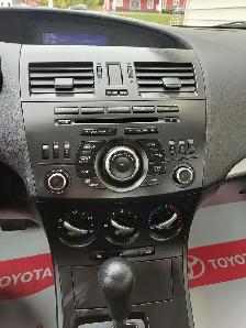 2012 Mazda 3 GX - Photo 10