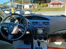 2011 Mazda 3 - Photo 6