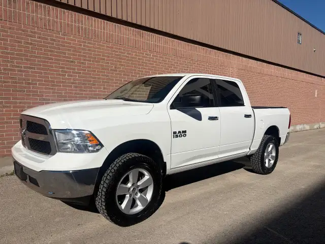 2016 RAM 1500 SLT