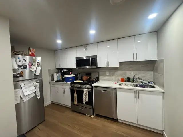 Newly Built Legal One-Bedroom Basement Suite – Charlesworth