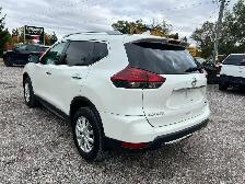 2018 Nissan Rogue AWD SV CERTIFIED - Photo 3