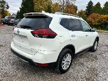 2018 Nissan Rogue AWD SV CERTIFIED - Photo 5