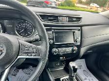 2018 Nissan Rogue AWD SV CERTIFIED - Photo 11