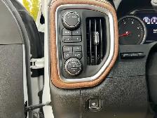 2020 Chevrolet Silverado 2500HD High Country Crew Cab 6.6L V8 Di - Photo 14