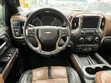 2020 Chevrolet Silverado 2500HD High Country Crew Cab 6.6L V8 Di - Photo 18