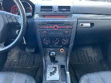 2006 Mazda Mazda3 Sport | Sunroof | Heated Seats - Photo 20