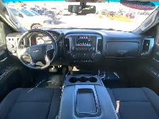 2019 Chev 3500HD LT Silverado Crew Cab 8Foot Long Box | Rear Vis - Photo 17