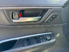 2024 Toyota Venza XLE AWD/ HYBRID/ LOW KM - Photo 10