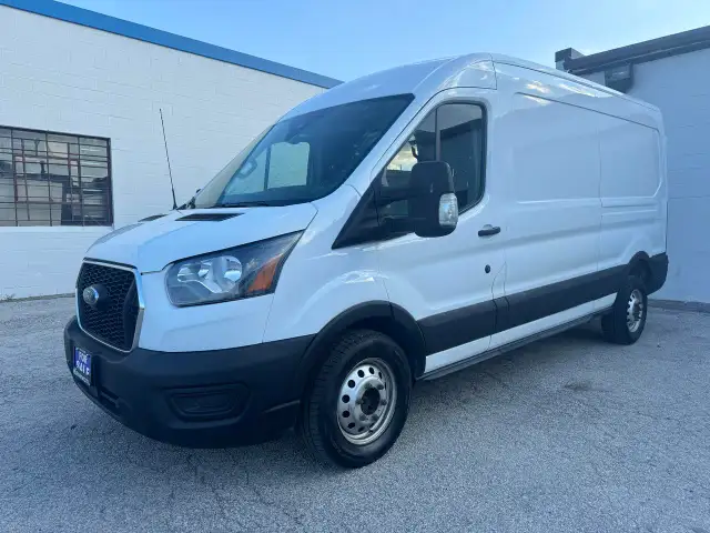 2024 Ford Transit Cargo Van T-250 148' Med Rf 9070 GVWR AWD