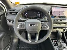 2026 Jeep Compass North Altitude 4x4, Pano Sunroof - Photo 13