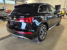 2021 Audi Q5 Technik S-Line Local | 1 Owner | 0 Accidents - Photo 5
