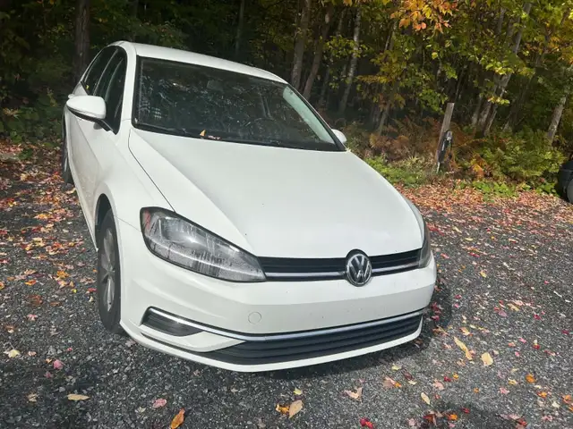 WOW! Aubaine à saisir — Golf 2018 manuelle 113 655 km