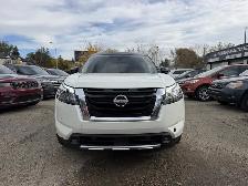 2023 Nissan Pathfinder Platinum - Photo 2