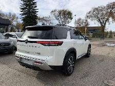 2023 Nissan Pathfinder Platinum - Photo 6