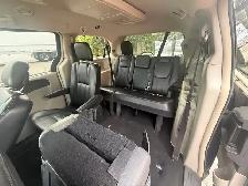 2014 Chrysler Town&Country Touring - Photo 8