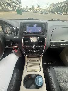 2014 Chrysler Town&Country Touring - Photo 9