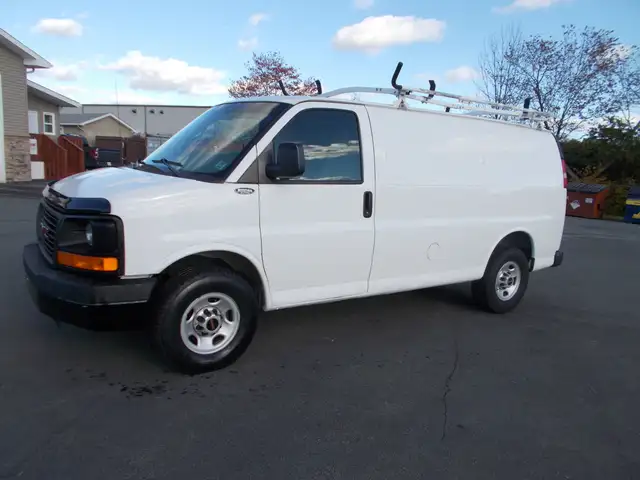 2015 GMC Savana Cargo Van 2500
