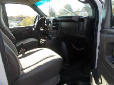 2015 GMC Savana Cargo Van 2500 - Photo 9