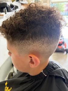 OMARS MOBILE BARBER SERVICES - Photo 7