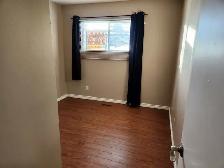 For Rent 3 Bedroom unit in  Vegreville - Photo 6