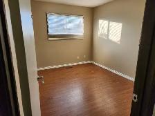 For Rent 3 Bedroom unit in  Vegreville - Photo 8